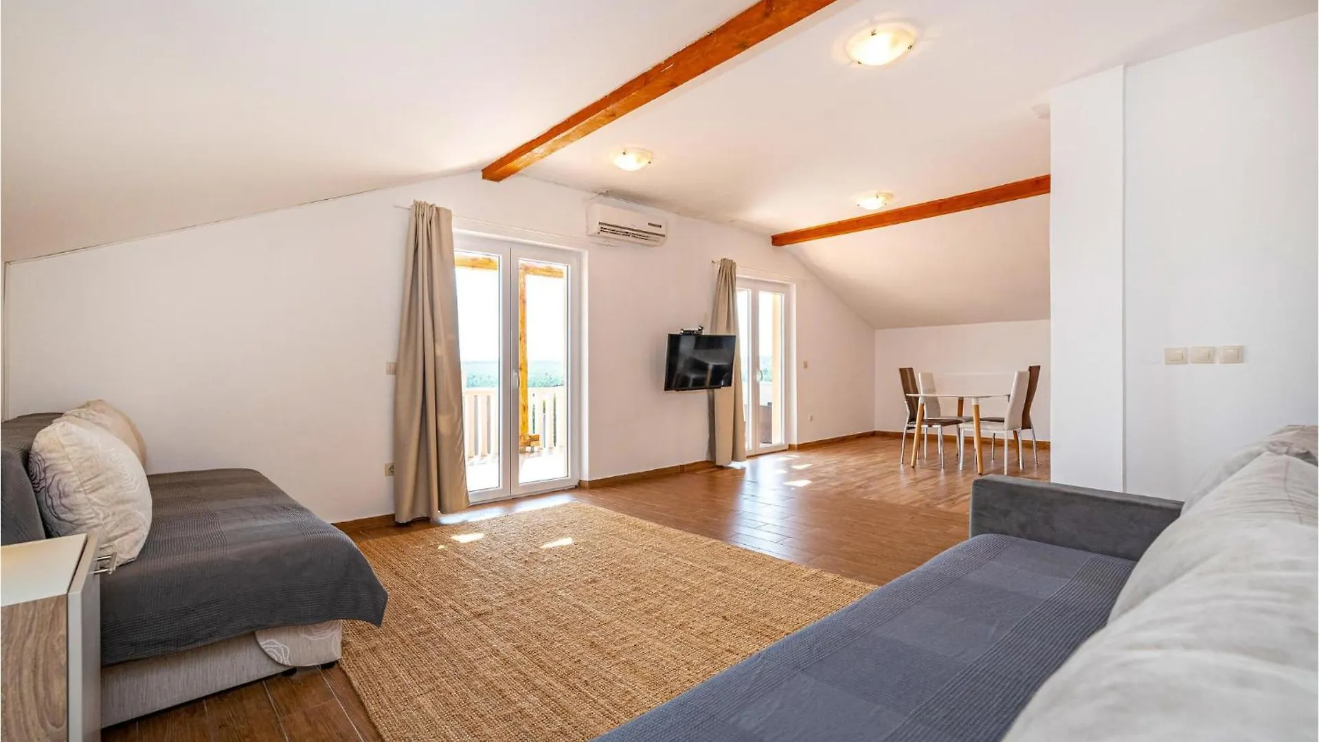 Beautiful Home In Posedarje With Wifi 0*,