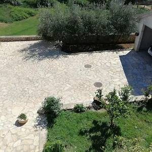  Apartment Apartman Rosanda