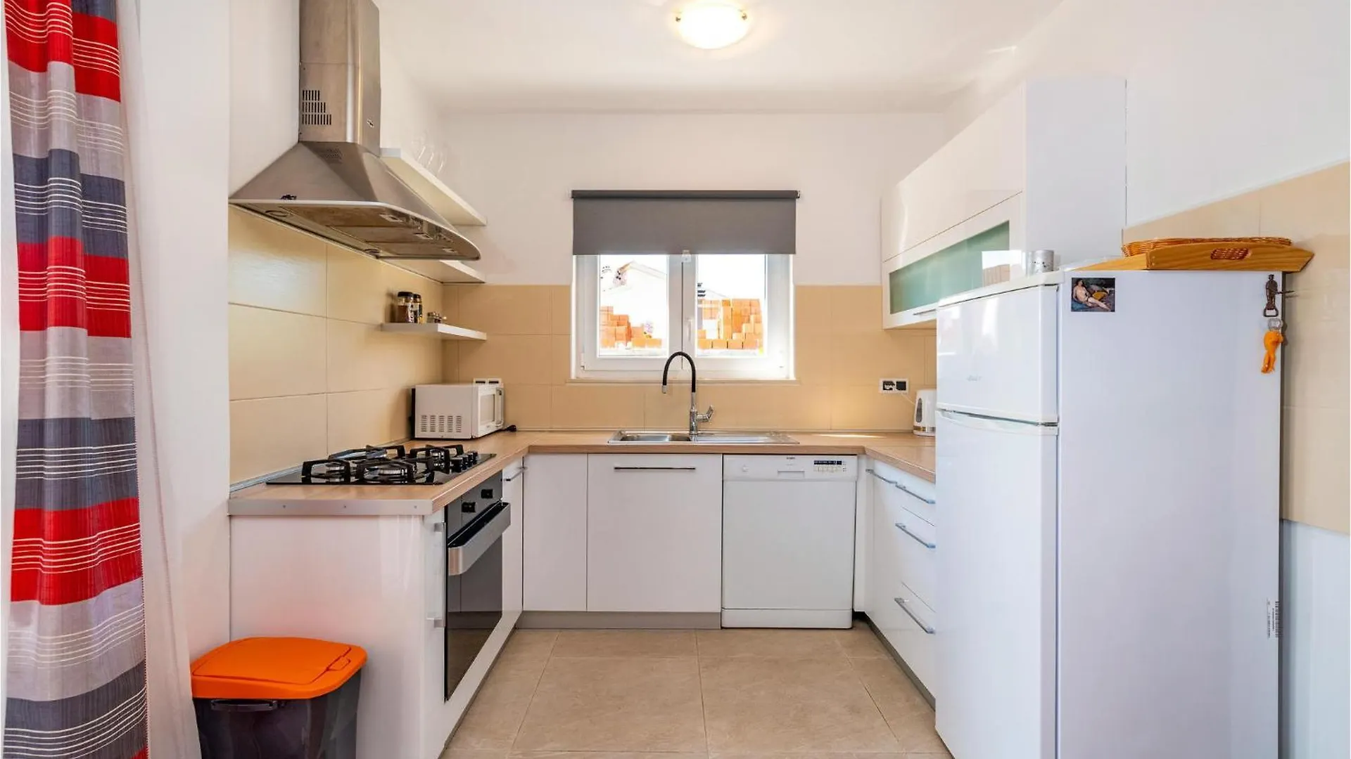 Holiday home Beautiful Home In Posedarje With Wifi