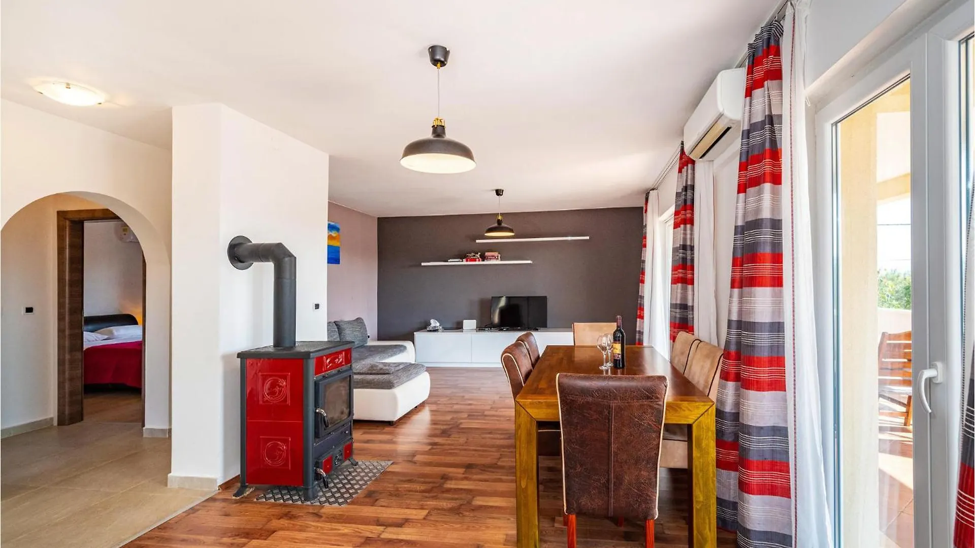 Beautiful Home In Posedarje With Wifi Holiday home
