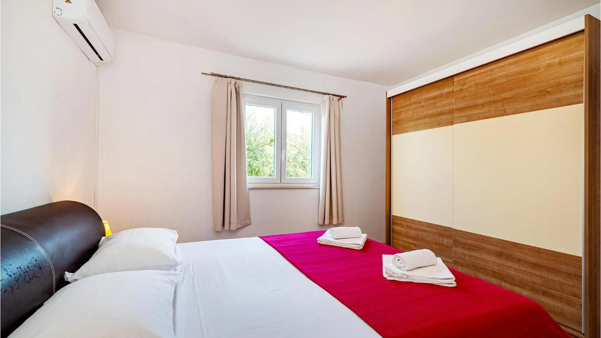 Beautiful Home In Posedarje With Wifi 0*,  Croatia